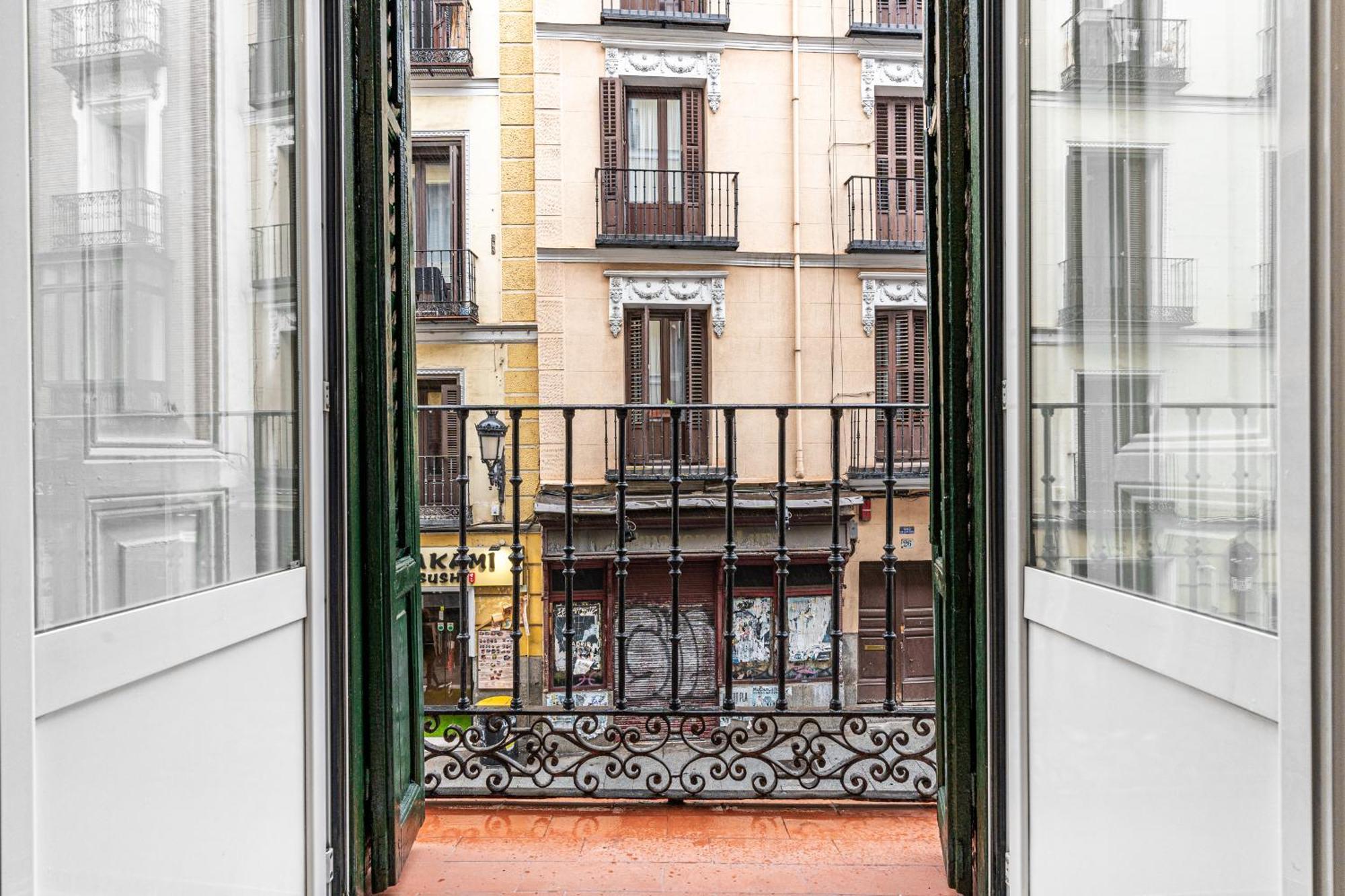 Vr Jeronima Apartments Madrid Eksteriør bilde